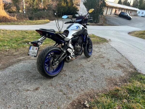 motorka Yamaha MT07 požičovňa