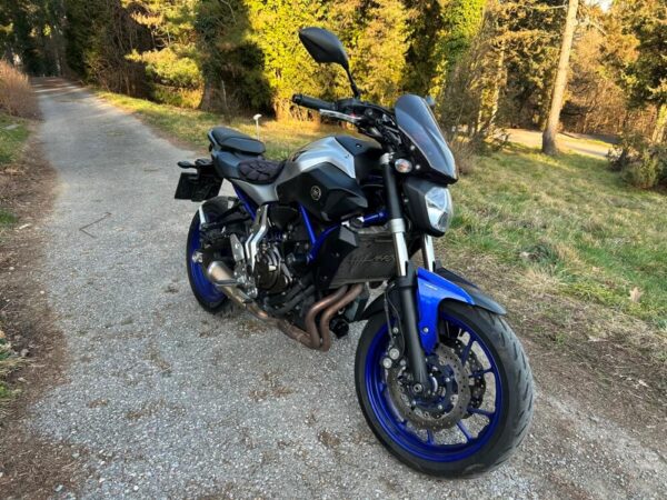 motorka Yamaha MT07 požičovňa
